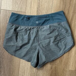 Athleta Run With It Textured 3.5” Short Blue Women Size Small